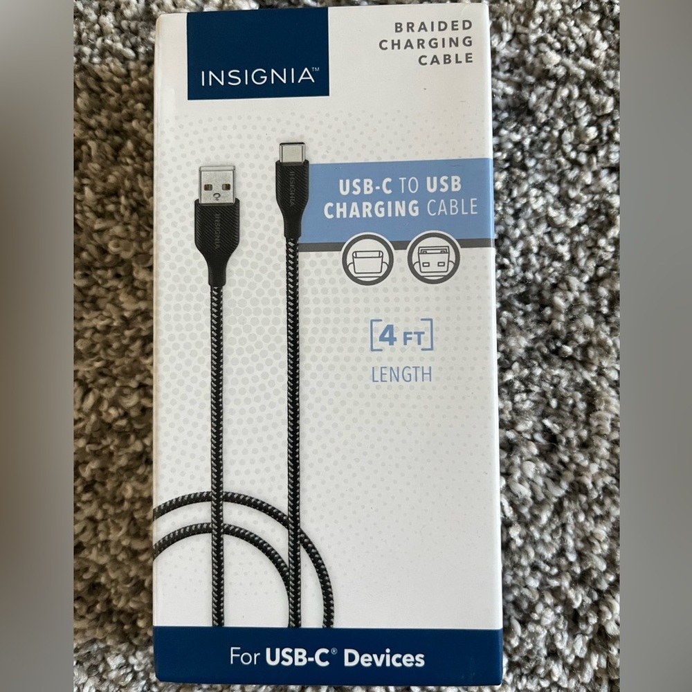Insignia USB-C To USB 4’ Braided Charging Cord